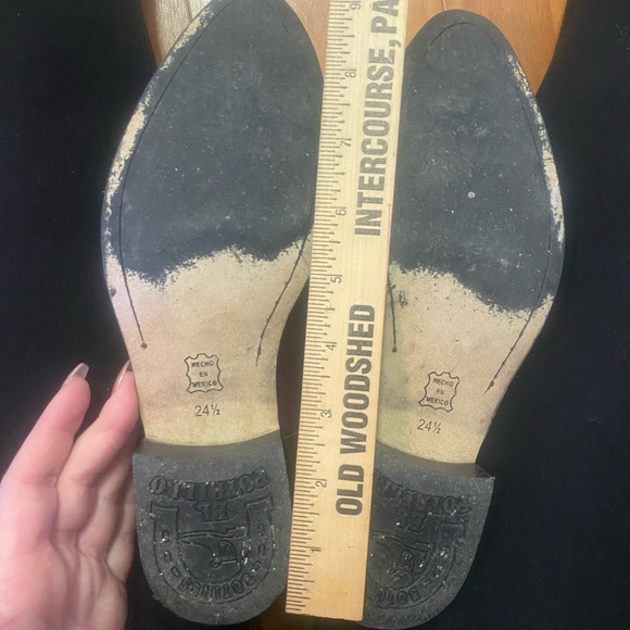 Cognac Chelsea Boots. SZ.6.5 - Picture 5 of 9